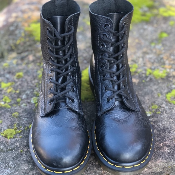 pascal virginia black